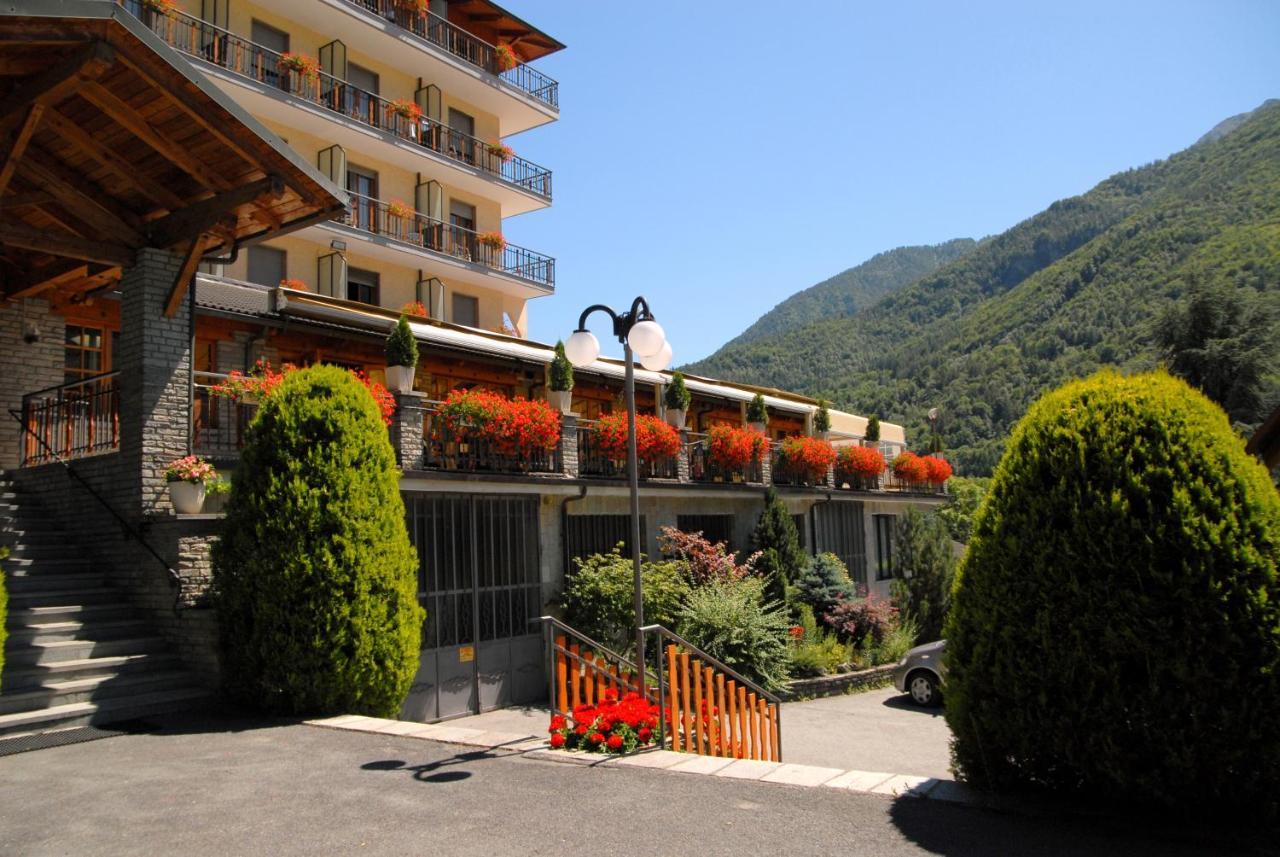 Hotel Monte Nebin Sampeire Bagian luar foto